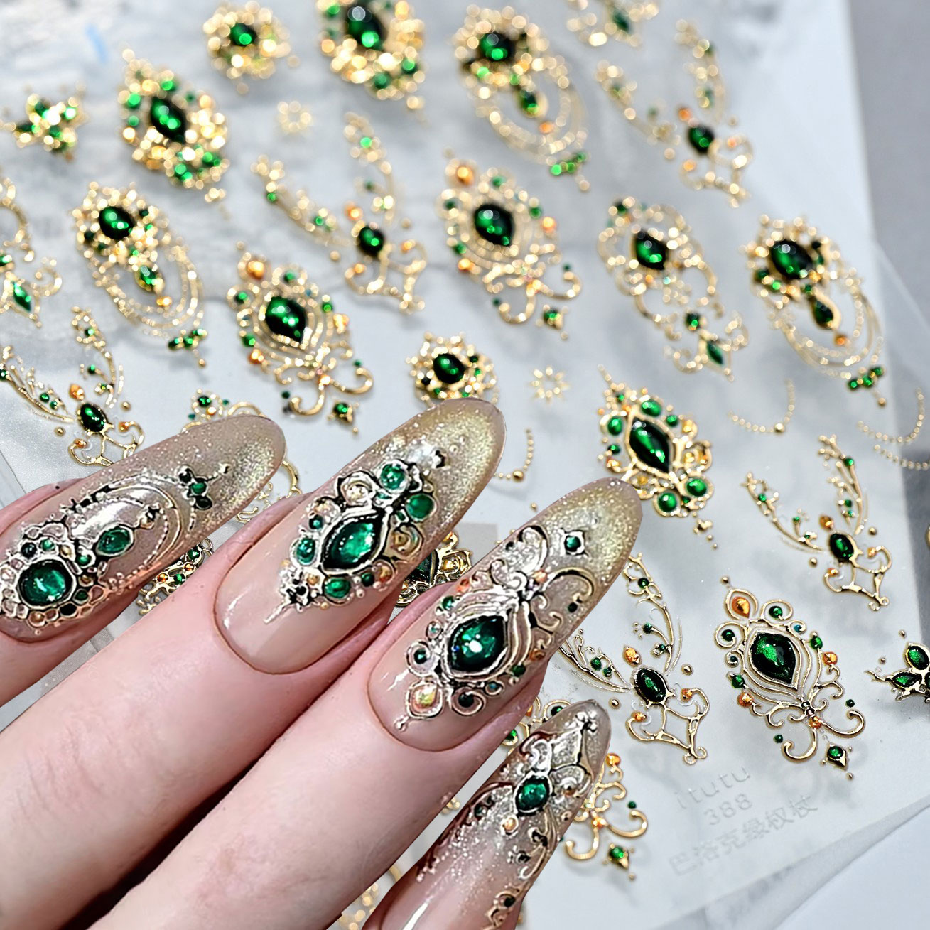 Nail Art Emerald Green - 5D Kabartmalı Zümrüt Taşlı Tırnak Sanatı